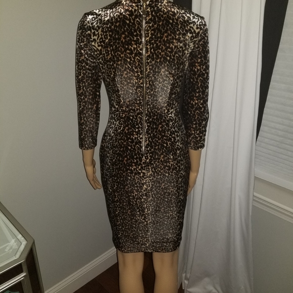 Dress - Picture 4 of 4